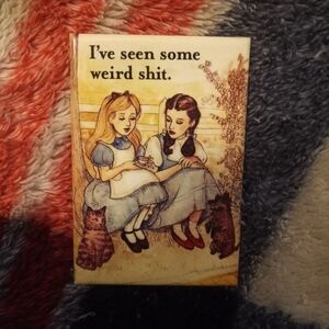 NWT VTG Style Magnet